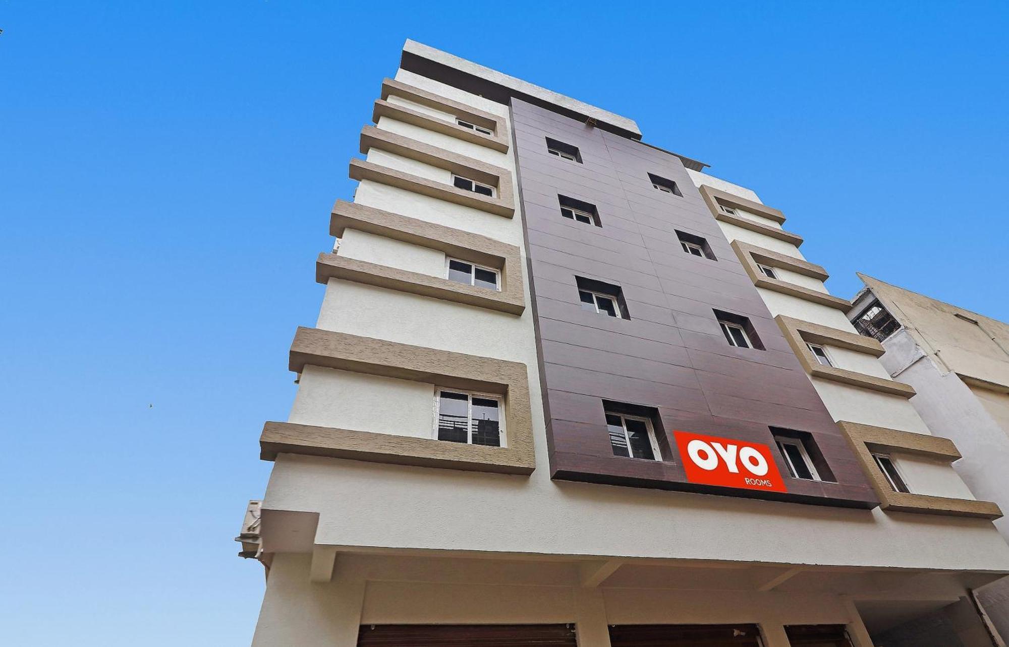 Hotel O Night Eye Hyderabad Exteriör bild